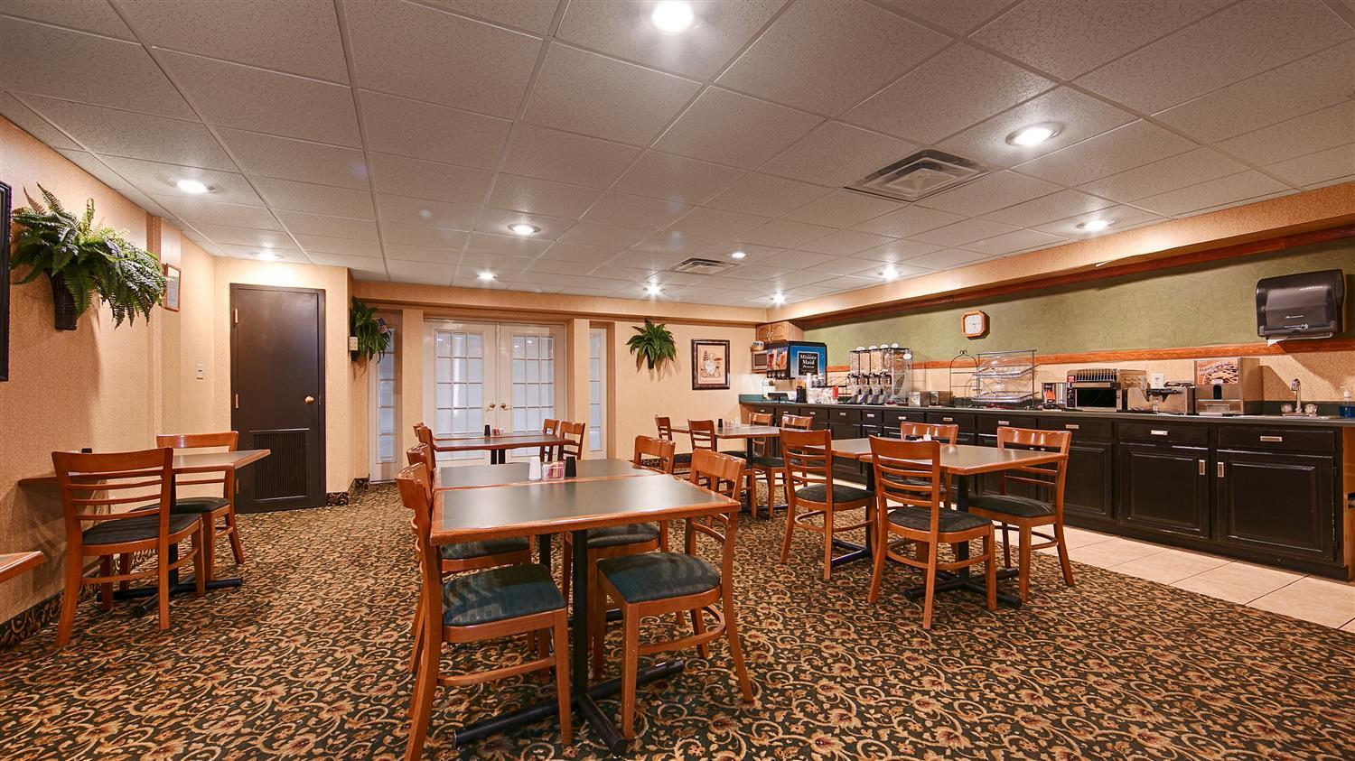 Rodeway Inn Barboursville Экстерьер фото