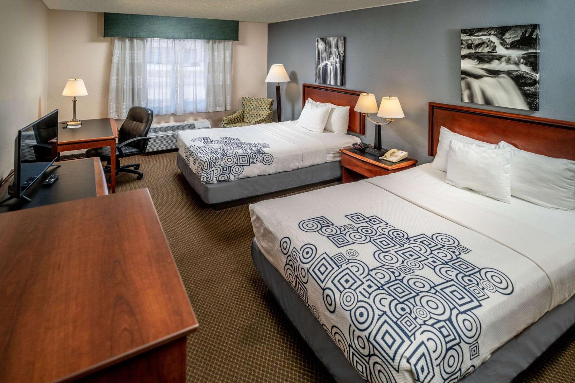 Rodeway Inn Barboursville Экстерьер фото